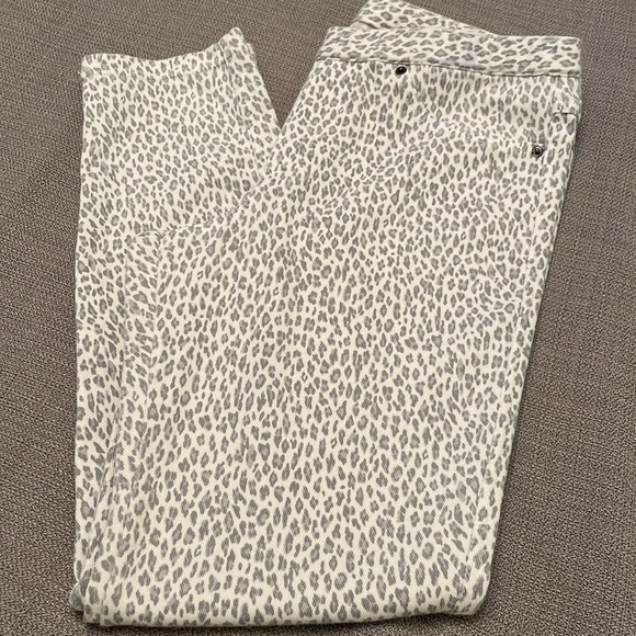 HUE Animal Print Jeggings Leggings Pants Medium - Picture 13 of 14